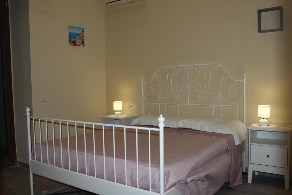 شقة Elena House نابولي المظهر الخارجي الصورة